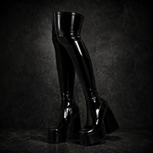 High-Gloss Platform Boots - Black